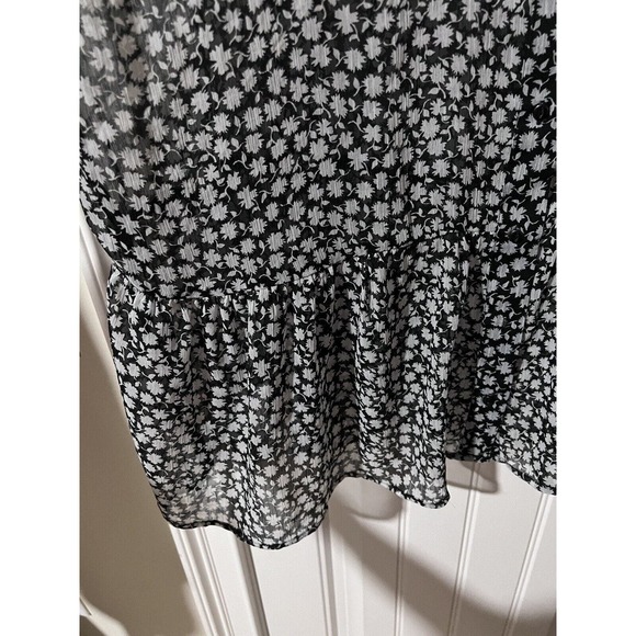 H&M Women’s Chiffon Blouse long sleeve floral black Relaxed-fit Yoke at back EUC - Picture 5 of 13